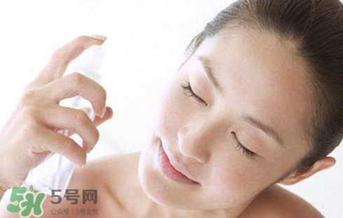 補(bǔ)水噴霧有用嗎？補(bǔ)水噴霧怎么用?