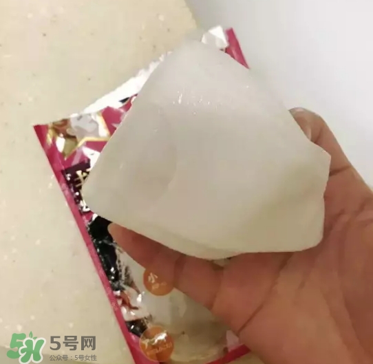肌美精3D面膜真假怎么辨別？肌美精3D面膜真假對(duì)比圖