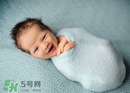 勒博耶分娩法的具體步驟是什么？勒博耶分娩法有哪些優(yōu)點？