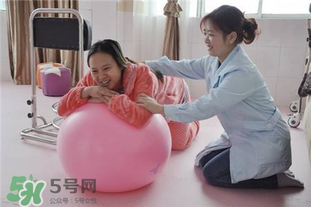什么是導(dǎo)樂(lè)分娩？導(dǎo)樂(lè)分娩大概多少錢？