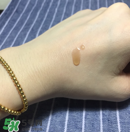 雪花秀潤(rùn)燥精華適合什么膚質(zhì)？