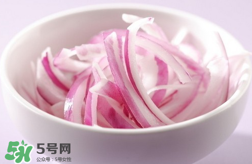 洋蔥能榨汁喝嗎？洋蔥榨汁的功效和作用