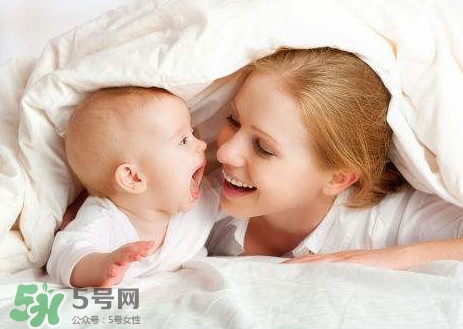 膽道閉鎖是先天性的嗎？先天膽道閉鎖有什么癥狀