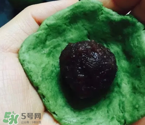 抹茶紅豆月餅好吃嗎？低熱量抹茶紅豆月餅做法