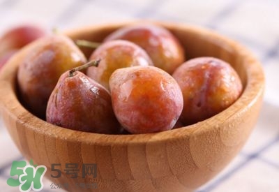 西梅寶寶能吃嗎？西梅寶寶多大可以吃？