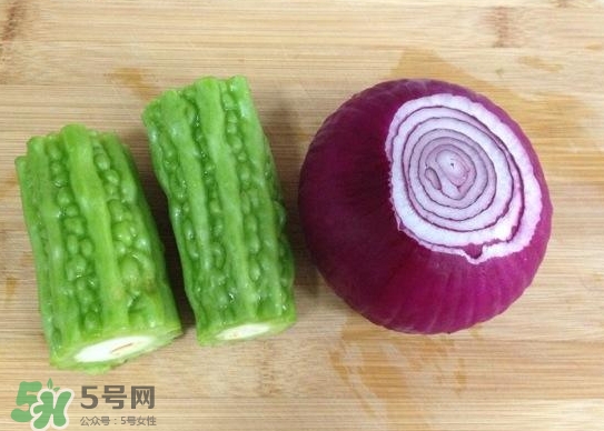 洋蔥汁能黑發(fā)嗎？洋蔥汁擦頭發(fā)能生發(fā)嗎？