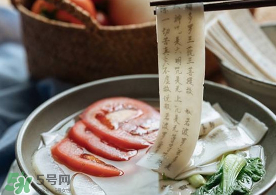 詩(shī)經(jīng)面條怎么印上去的？經(jīng)書面條字如何打印