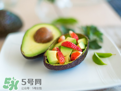 牛油果生的能吃嗎？牛油果怎么催熟快？