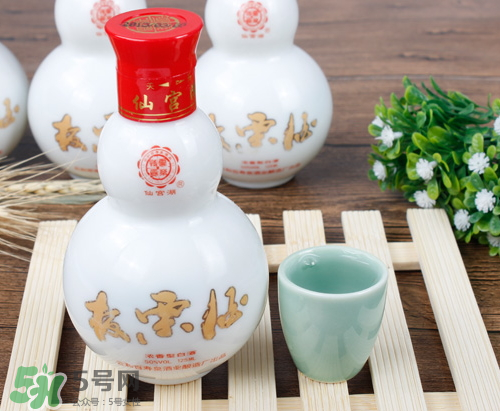 ?板栗酒能存放多久？?板栗泡酒可以放多久？