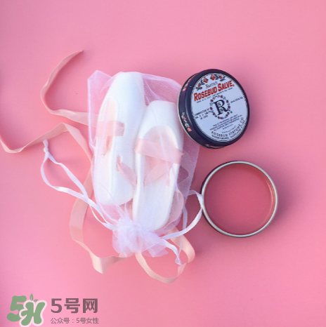 Rosebud Salve玫瑰花蕾膏潤(rùn)唇膏怎么樣？Rosebud Salve潤(rùn)唇膏測(cè)評(píng)