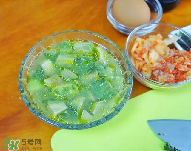 牛油果沙拉怎么做？牛油果沙拉用什么醬？