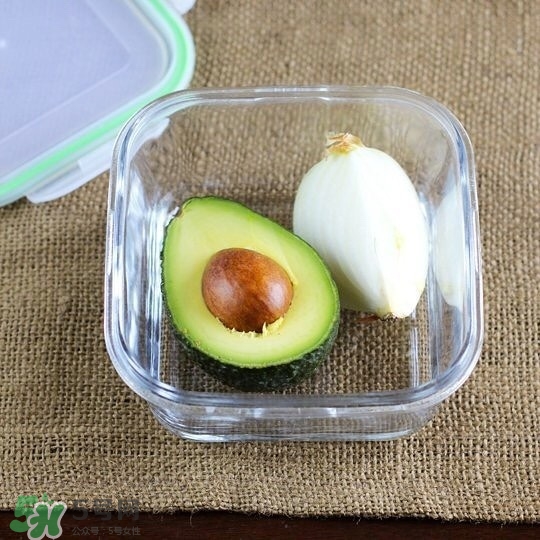 牛油果隔夜了還能吃嗎？牛油果可以冷凍保存嗎？