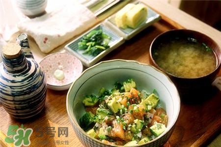 哪些人不適合吃牛油果？牛油果的飲食禁忌