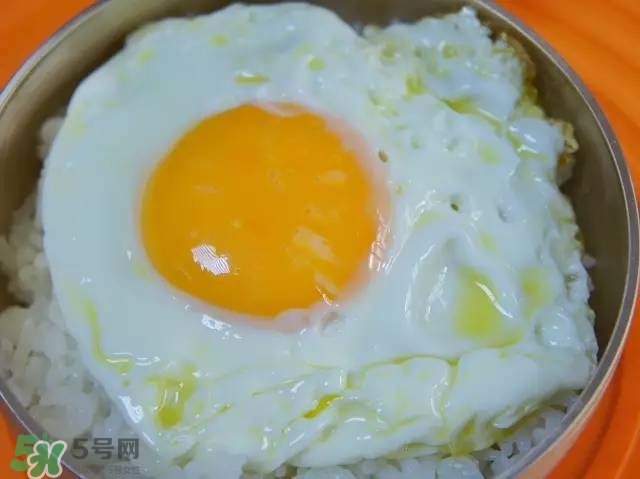 牛油果沙拉怎么做？牛油果沙拉用什么醬？