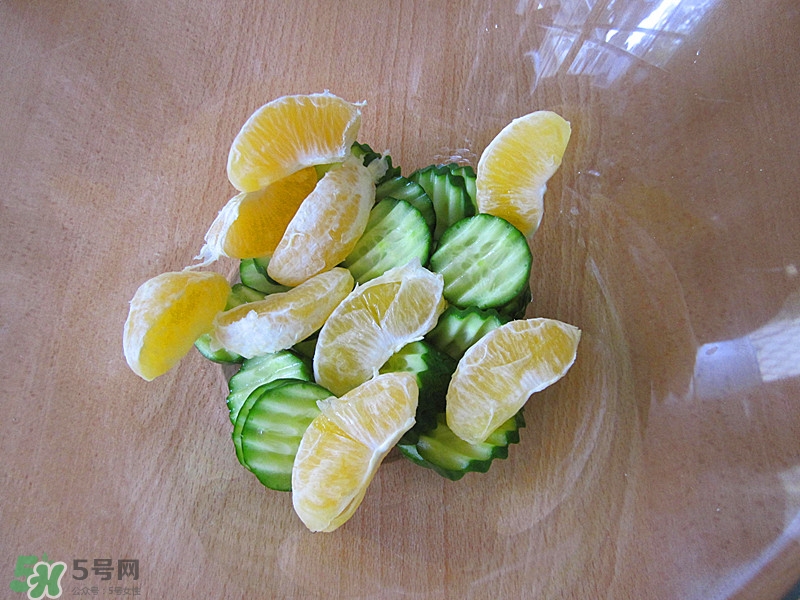 牛油果沙拉怎么做？牛油果沙拉用什么醬？