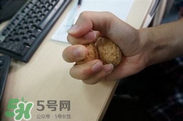 核桃怎么挑選好壞？怎么辨別核桃的好壞？