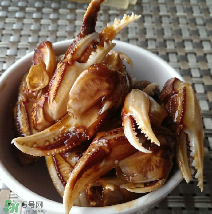 醉蟹是生吃好還是熟吃好？哪種更好吃？