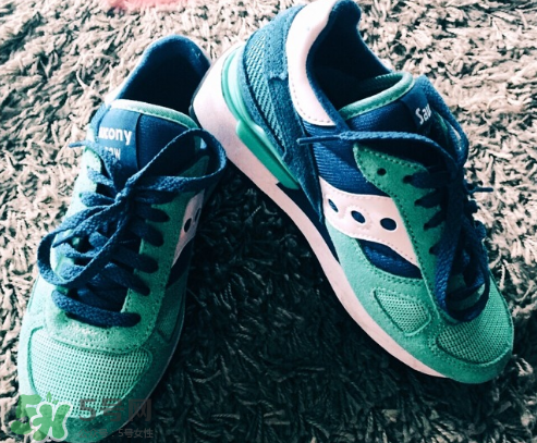 saucony一般多少錢？索康尼和亞瑟士哪個好？