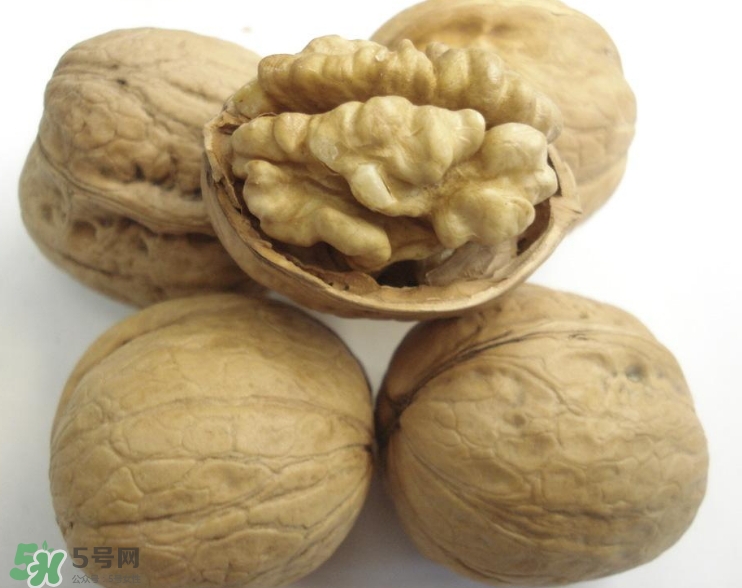 核桃什么時候吃最好？核桃一次吃多少為宜？