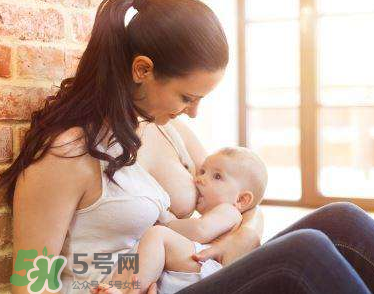寶寶突然不吃母乳了怎么回事？寶寶不吃母乳是為什么？