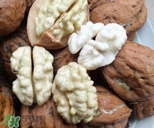 鮮核桃是涼性還是熱性？鮮核桃是發(fā)物嗎？