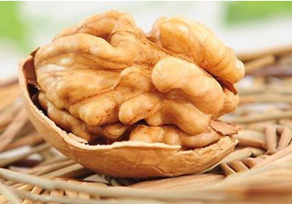 核桃磨成粉還有營(yíng)養(yǎng)嗎？核桃粉和核桃哪個(gè)更好？