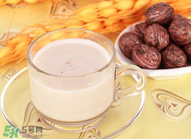 喝核桃粉有什么好處？喝核桃粉會長胖嗎？