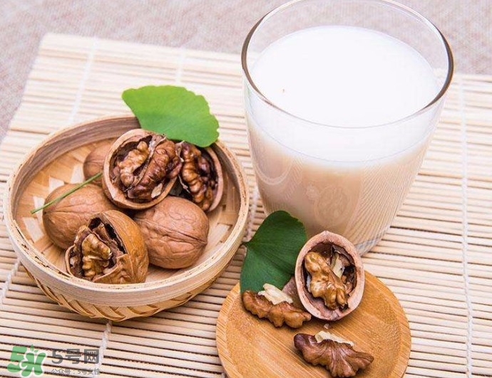 核桃粉寶寶可以吃嗎？寶寶幾個月可以吃？