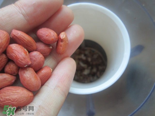 核桃可以和黃豆一起打豆?jié){嗎？核桃和什么一起打豆?jié){好？