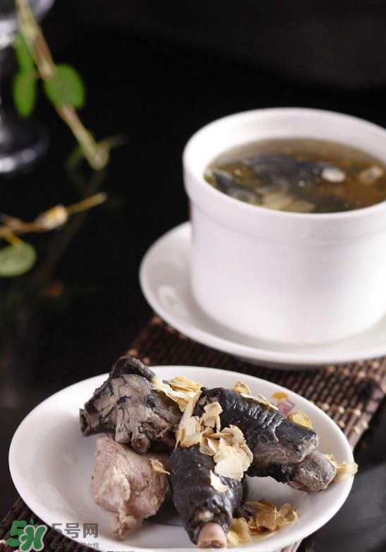 花旗參烏雞湯經(jīng)期可以喝嗎？