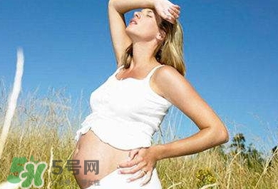 孕婦坐火車需要證明嗎？孕婦坐火車吃什么？