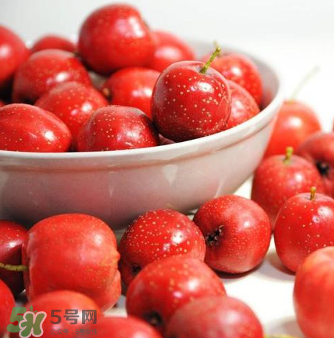 山楂和蜂蜜能一起沖水喝嗎？