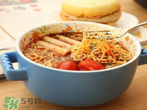 方便面致癌嗎？泡面有營(yíng)養(yǎng)嗎