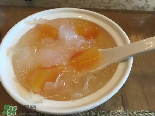 雪蛤和燕窩能一起燉嗎？雪蛤燕窩一起燉有什么功效作用