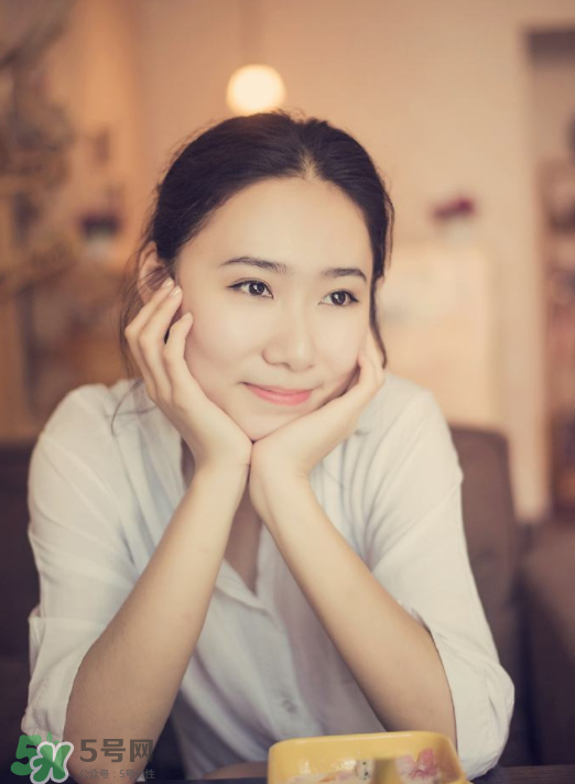 乳腺炎應(yīng)該吃什么？乳腺炎應(yīng)該注意什么？