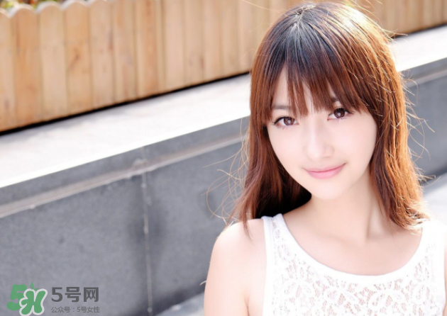 乳腺炎應(yīng)該吃什么藥？乳腺炎應(yīng)該怎么治療？