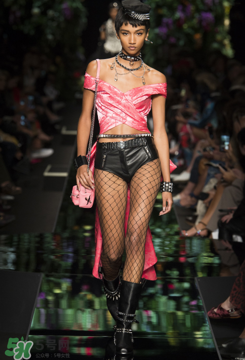 moschino2018春夏系列服裝怎么樣_好看嗎？