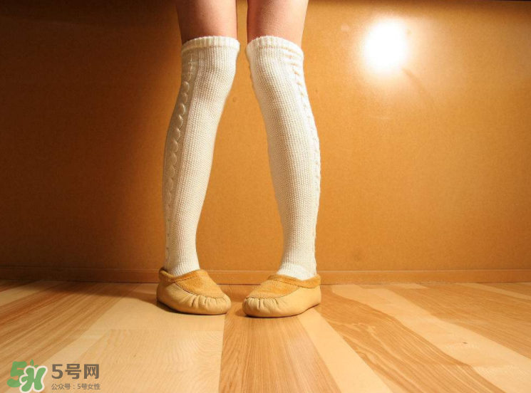 風(fēng)濕會(huì)引起發(fā)燒嗎？風(fēng)濕會(huì)引起胎停嗎？