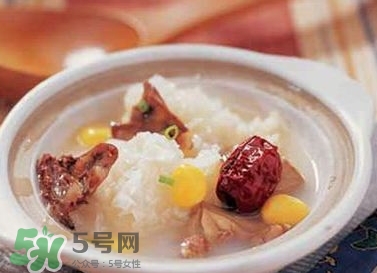 什么食物潤肺止咳？潤肺止咳湯的做法大全 