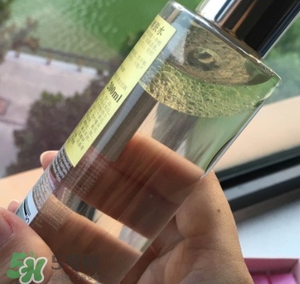 香邂格蕾古法凝光醋萃爽膚水怎么用？