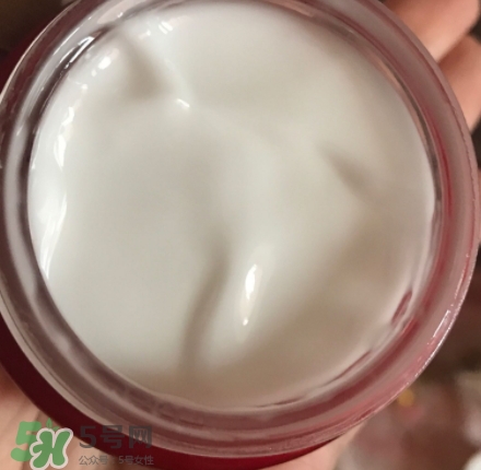 olay小臉?biāo)趺礃?？olay新生塑顏臻粹面霜功效