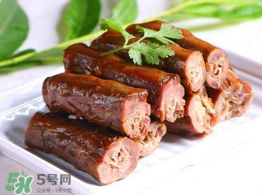 鴨脖可以帶上飛機(jī)嗎？鴨脖可以托運(yùn)嗎？