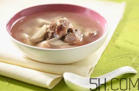 牛骨頭湯補(bǔ)什么？牛骨頭湯不能和什么一起吃