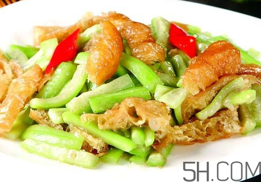 油條和什么炒好吃？油條可以炒什么菜？