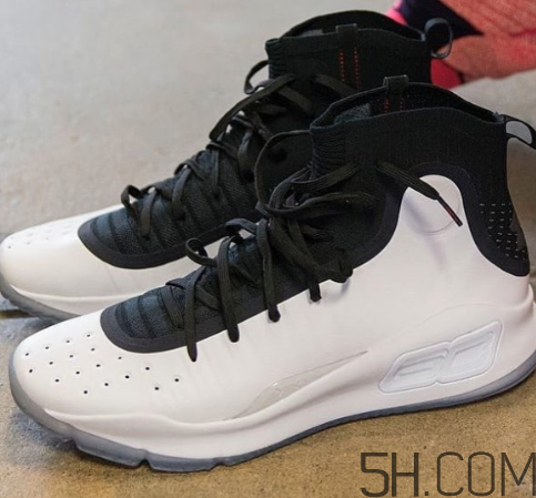 under armour curry 4白黑配色什么時候發(fā)售_多少錢？