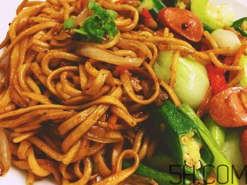 炒面用什么醬油？炒面用什么調(diào)料最香？