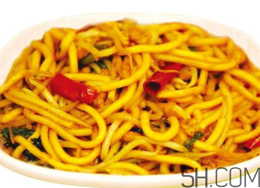 吃炒面會胖嗎？炒面熱量高嗎？
