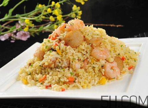 蛋炒飯?jiān)趺闯吹囊涣Ａ＃?炒飯如何粒粒分明？