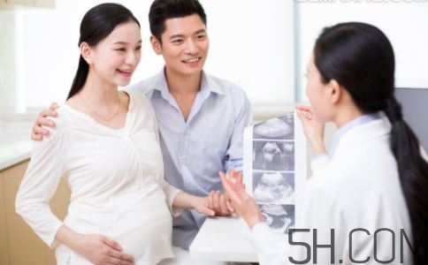 孕晚期真假宮縮怎么分辨？假性宮縮頻繁是快生了嗎？