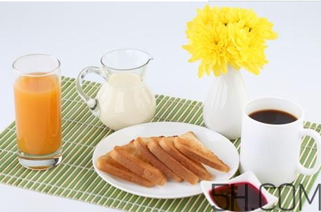 袋裝牛奶和盒裝牛奶哪個(gè)更有營(yíng)養(yǎng)？